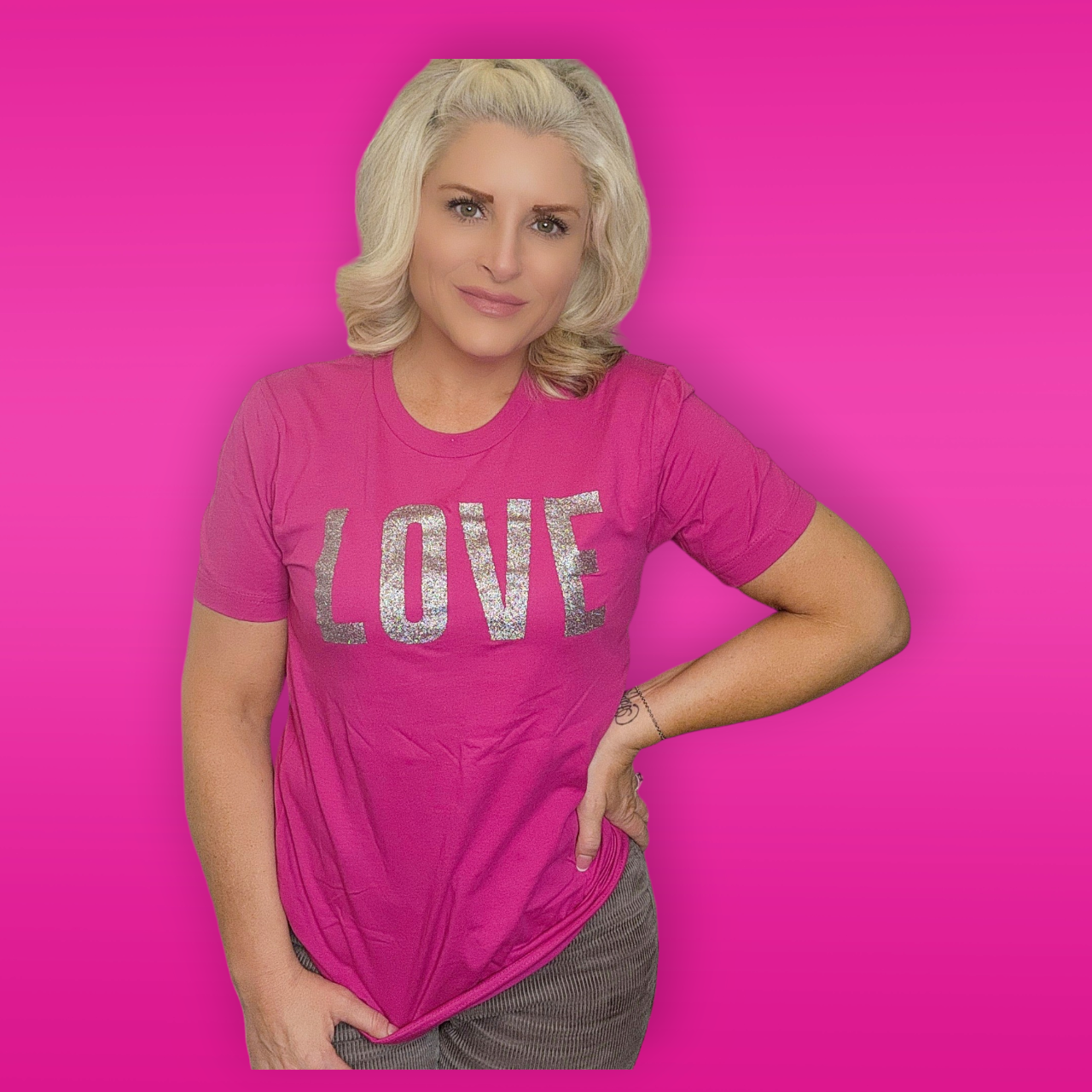 LOVE Tee