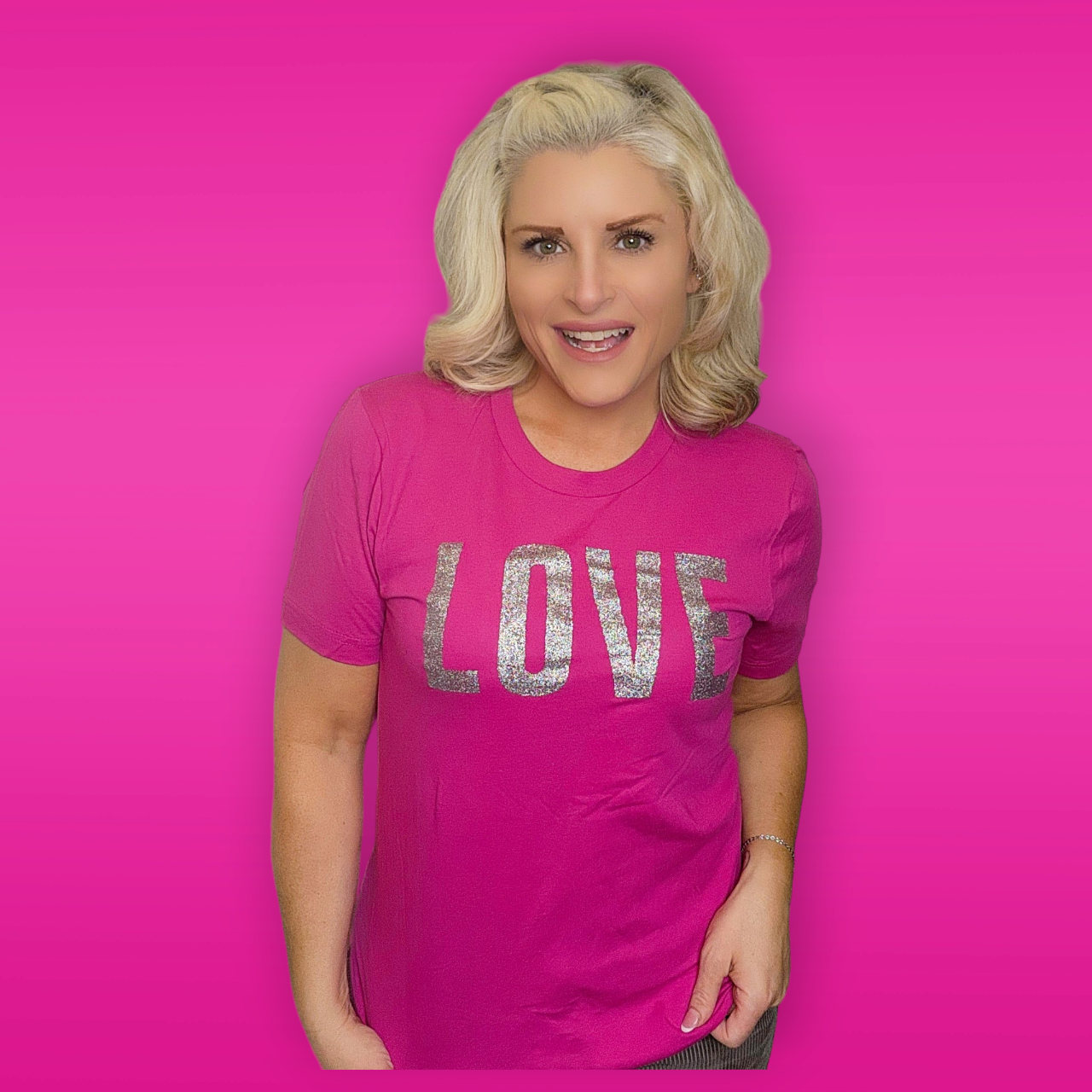 LOVE Tee